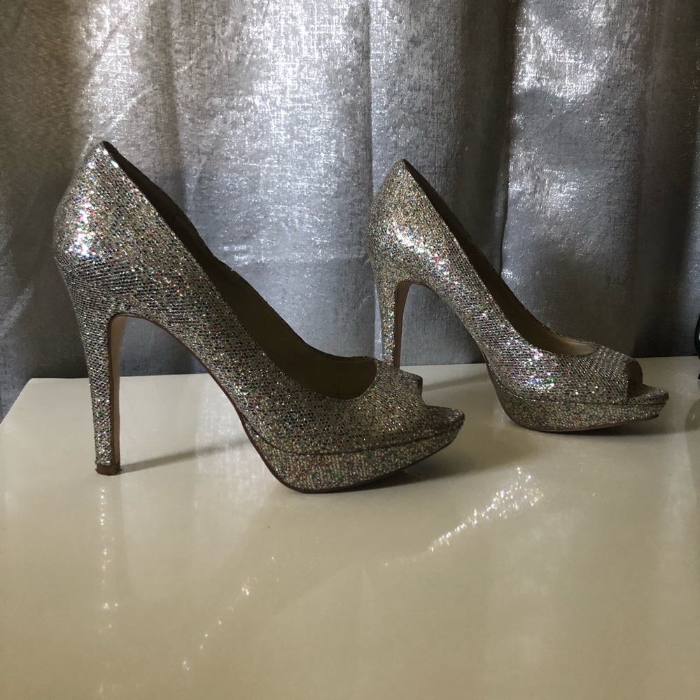 INC Sparkle heels!⛸👄